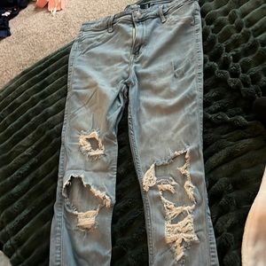 Hollister, size 28 W 28L 7R